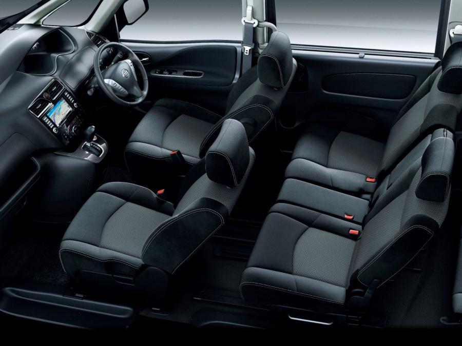  Nissan Serena Rider Black Line by Autech 2011 года  (фото 3 из 5)